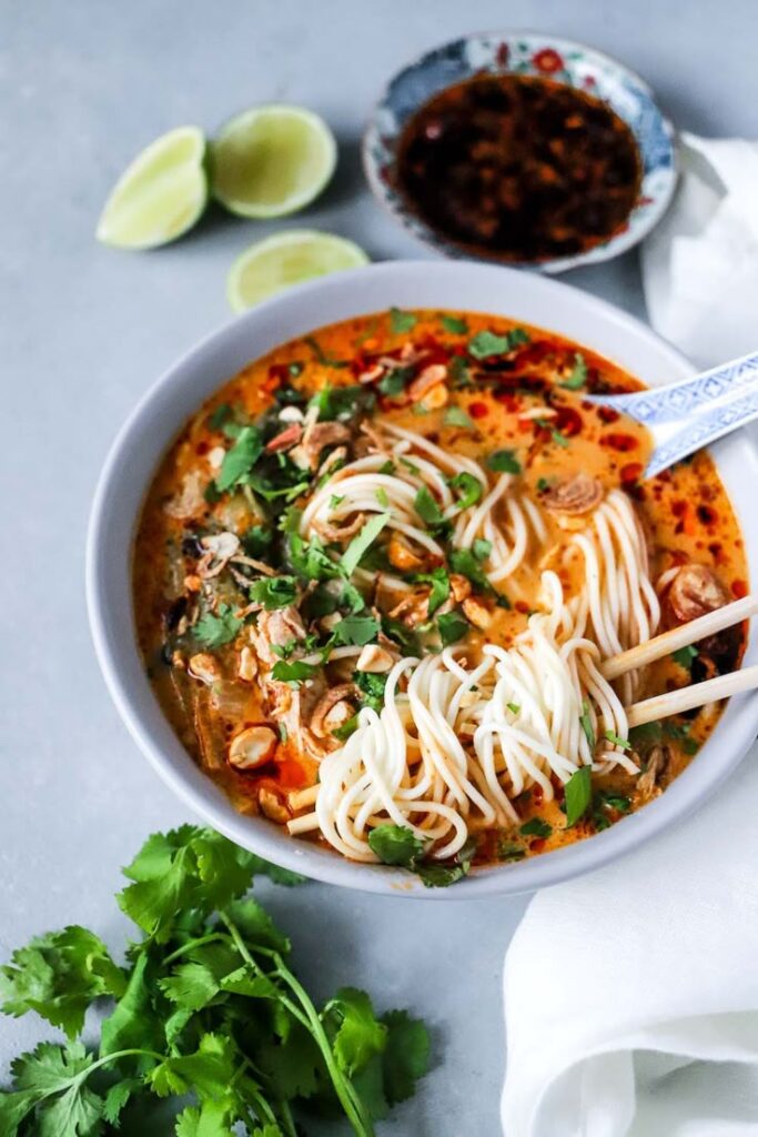 weeknight thai chicken khao soi (coconut curry noodle soup) – murmurs of ricotta